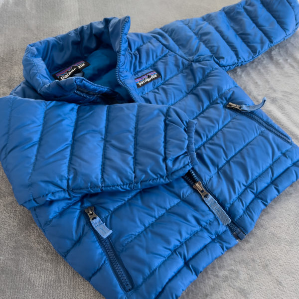 Patagonia páperová bunda 12-18m